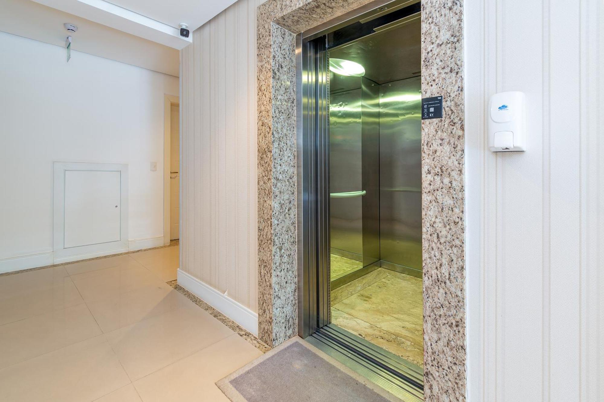 גראמדו Luxuoso Apartamento Central Para 10 Pessoas מראה חיצוני תמונה